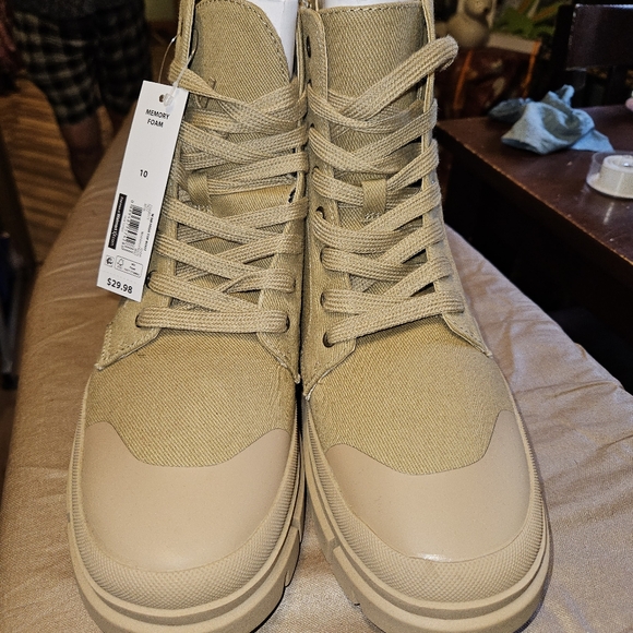 No Boundaries Women's Bump Toe Combat Boots, size 10 - Picture 6 of 8